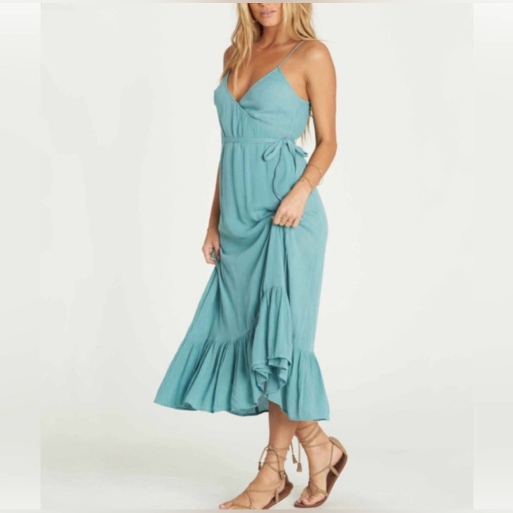 Adorable Billabong Hold Me Tight Wrap Maxi Dress!